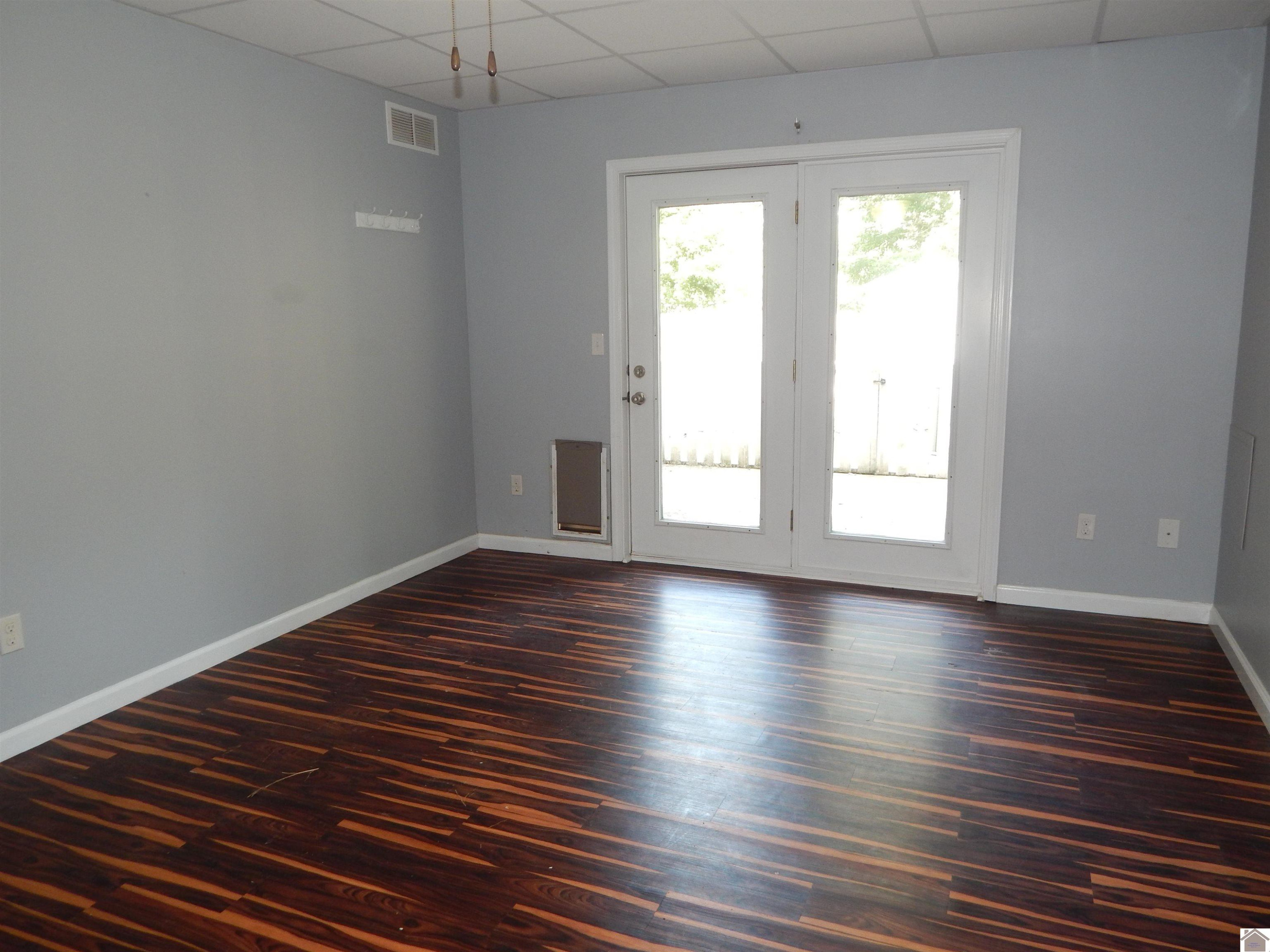 283 Delaware Road Gilbertsville, KY 42044 - Photo 12 of 35 DOWNSTAIRS LEFT BEDROOM