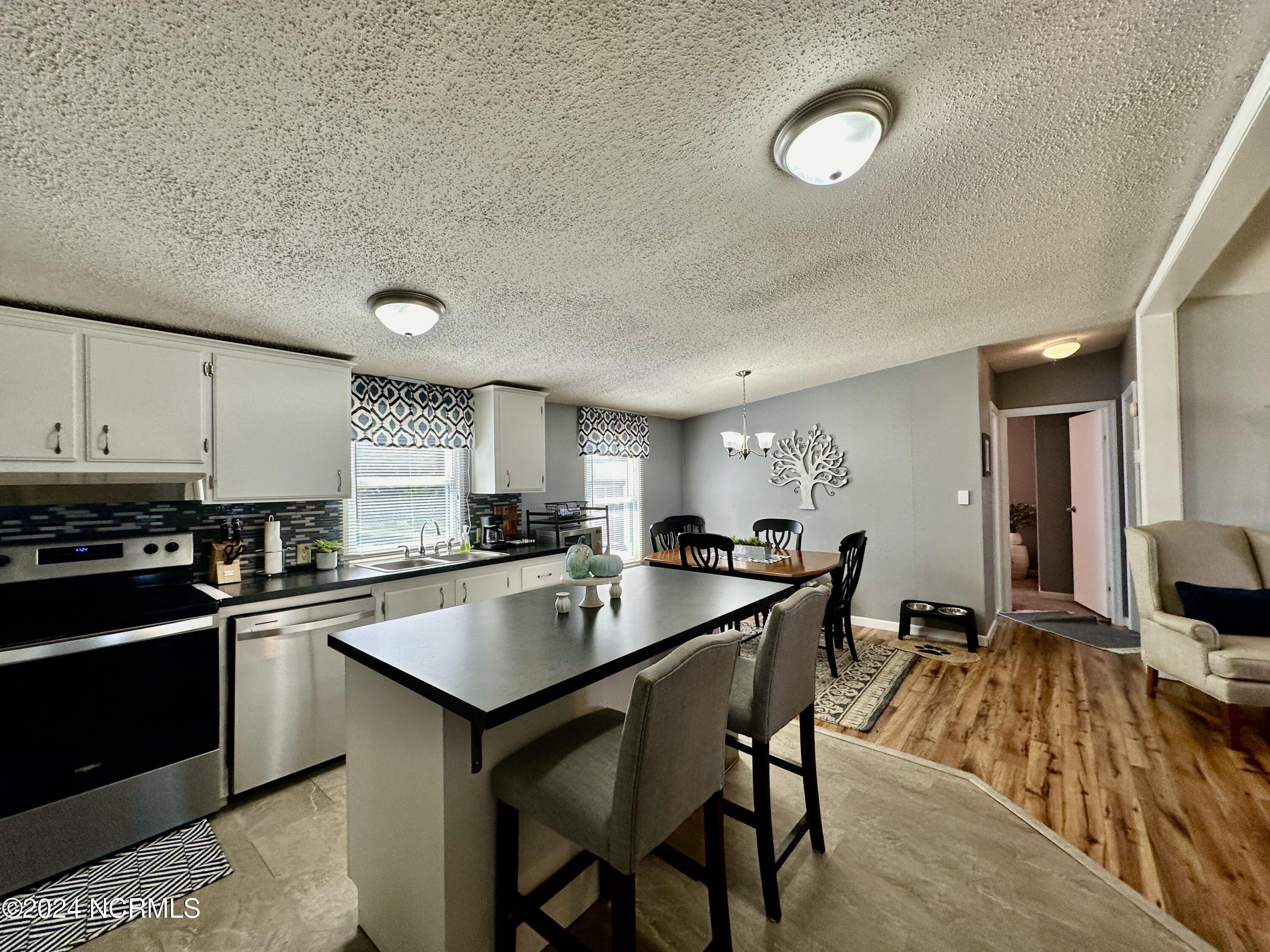 209 Newberry Landing Roper, NC 27970 - Photo 3 of 45 IMG_3335