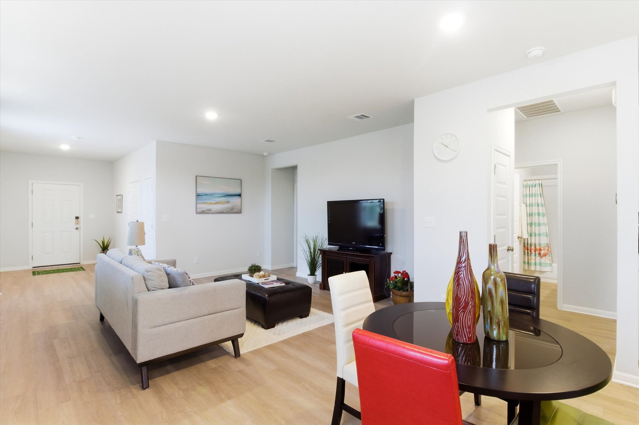 149 Cutleaf San Marcos, TX 78666 - Photo 6 of 25 Light and bright living and dining rooms