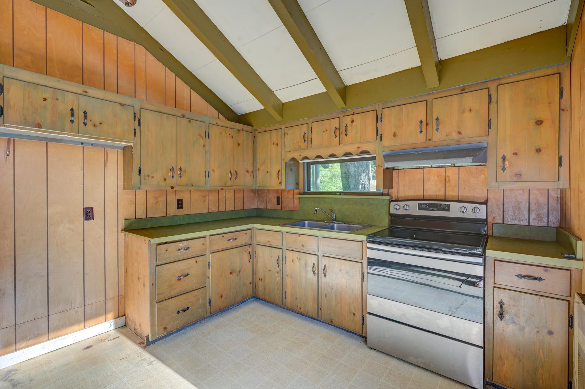 27 Ash Street Conway, NH 03860 - Photo 16 of 23
