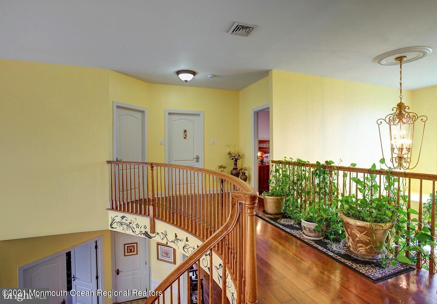 28 Ridgeview Way Allentown, NJ 08501 - Photo 27 of 52 GetMedia32