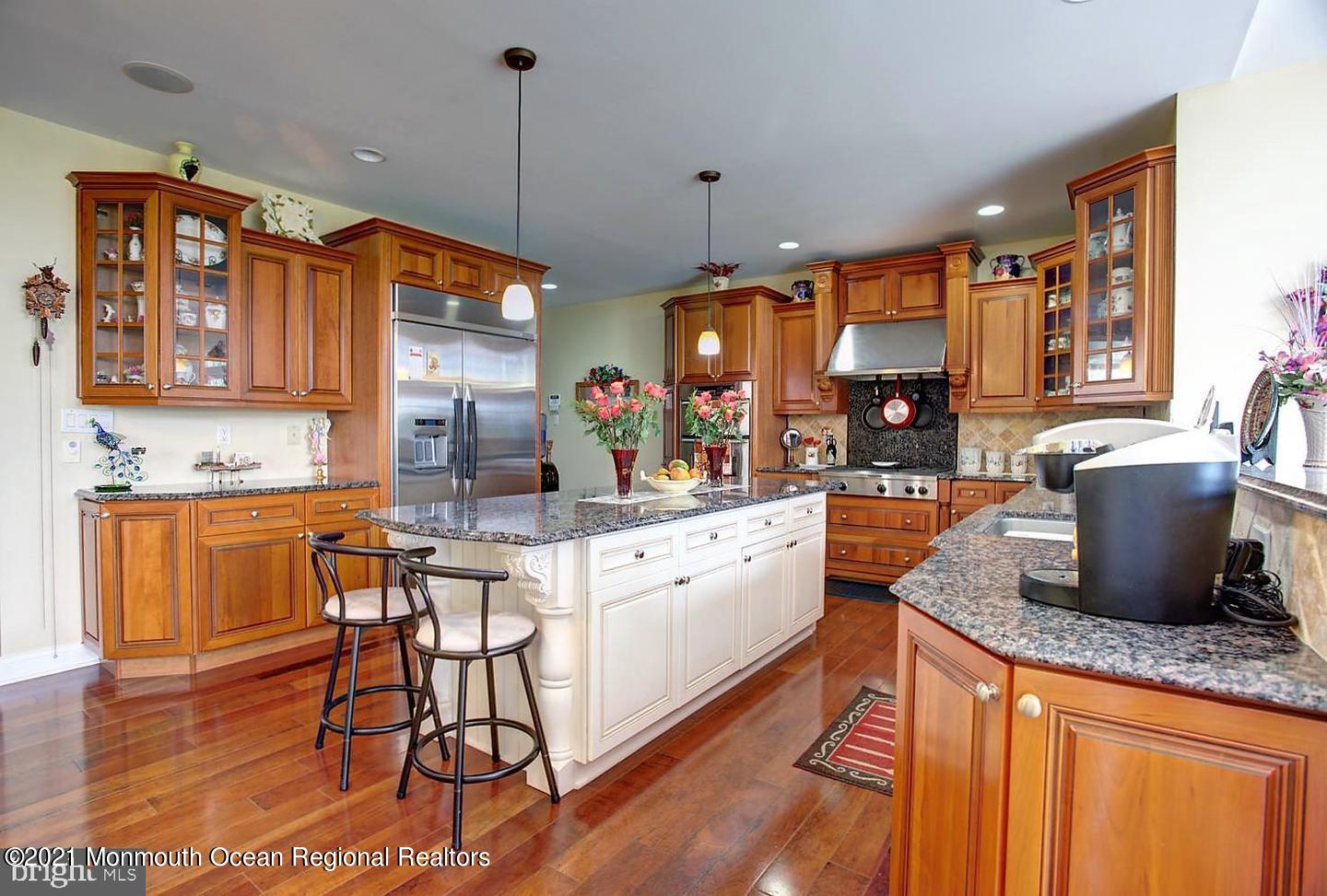 28 Ridgeview Way Allentown, NJ 08501 - Photo 31 of 52 GetMedia36