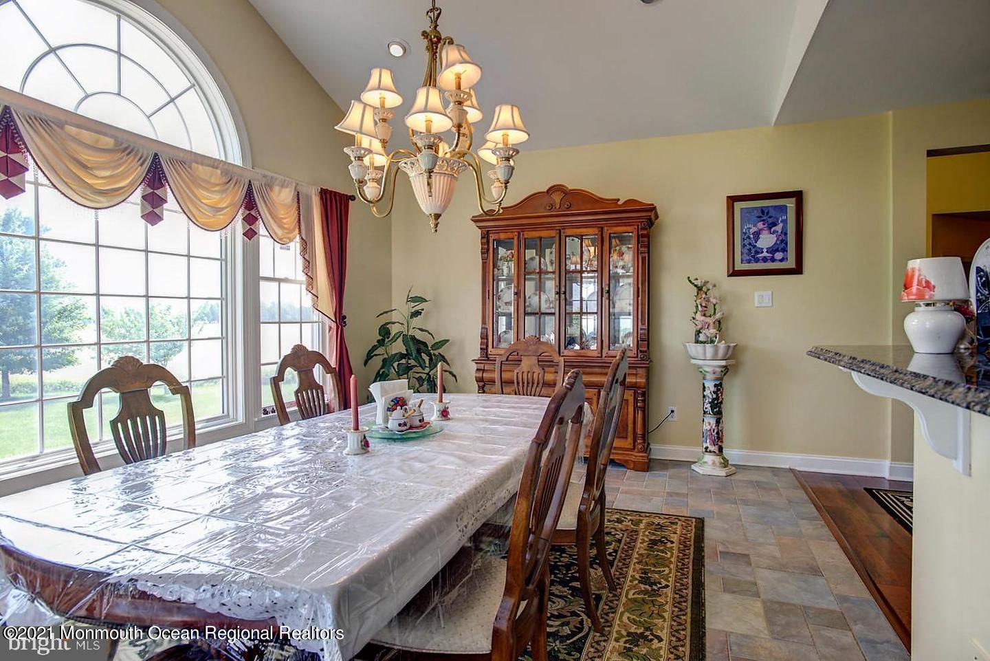 28 Ridgeview Way Allentown, NJ 08501 - Photo 44 of 52 GetMedia54