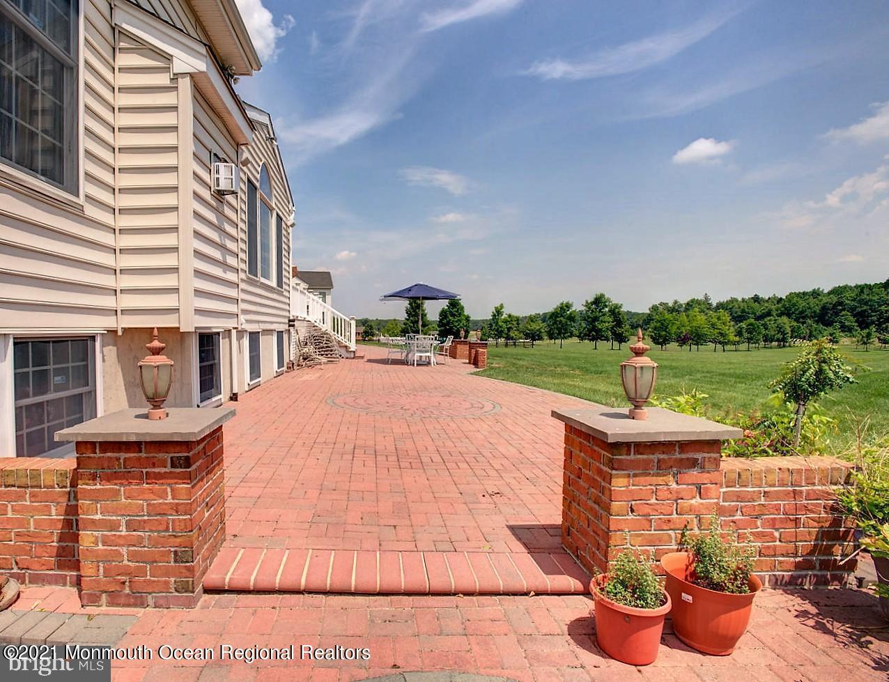 28 Ridgeview Way Allentown, NJ 08501 - Photo 46 of 52 GetMedia56