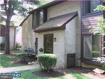 2602 Red Oak Circle Springfield, PA 19064 - Photo 1 of 12 Exterior Front