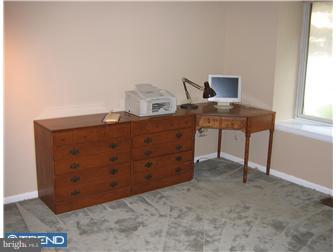 2602 Red Oak Circle Springfield, PA 19064 - Photo 11 of 12 Bedroom 2