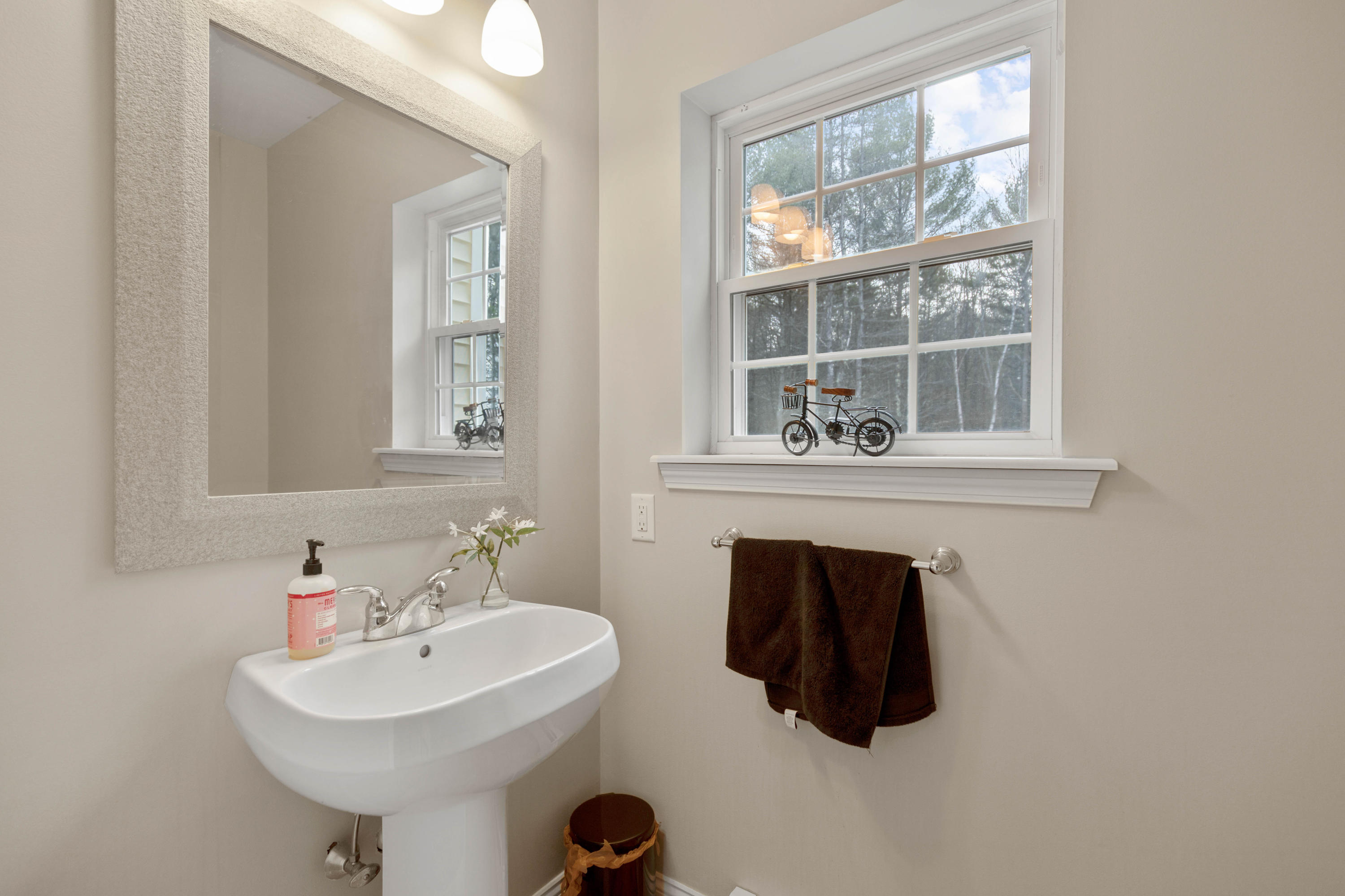 20 Straw Road Gorham, ME 04038 - Photo 22 of 50 20 Straw Street Gorham-07