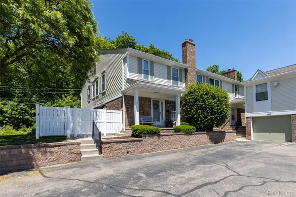 $239,900 | 42126 Pellston Drive, Northville, MI 48167