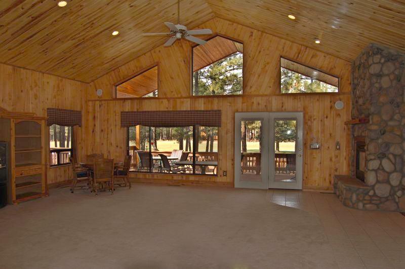 6892 White Oak Road Pinetop, AZ 85935 - Photo 3 of 26 Gallery Image 3
