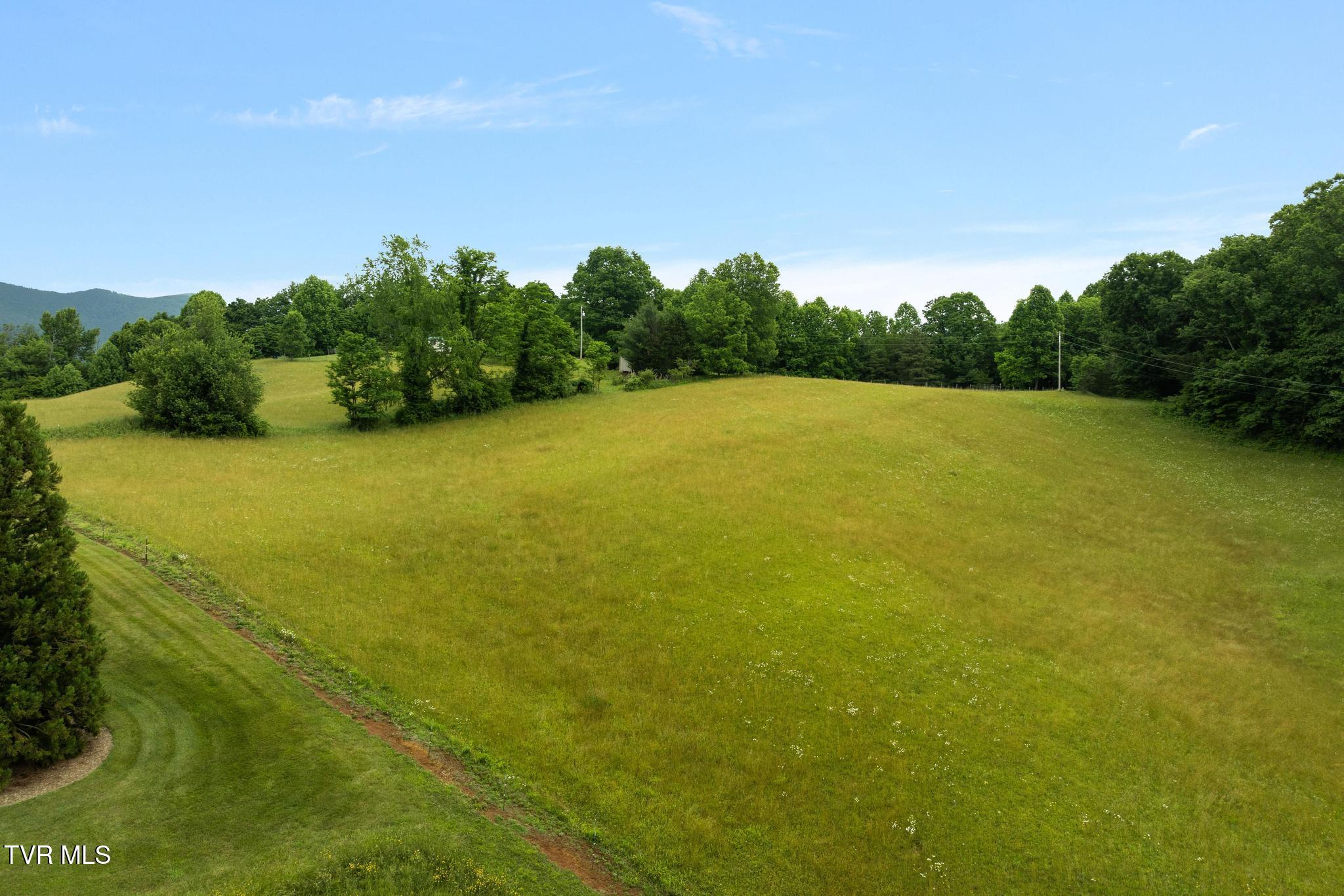 195 Estep Hollow Road Elizabethton, TN 37643 - Photo 20 of 69 DJI_0192