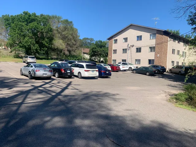 $1,100,000 | 1450 5th Avenue South, St. Cloud, MN 56301