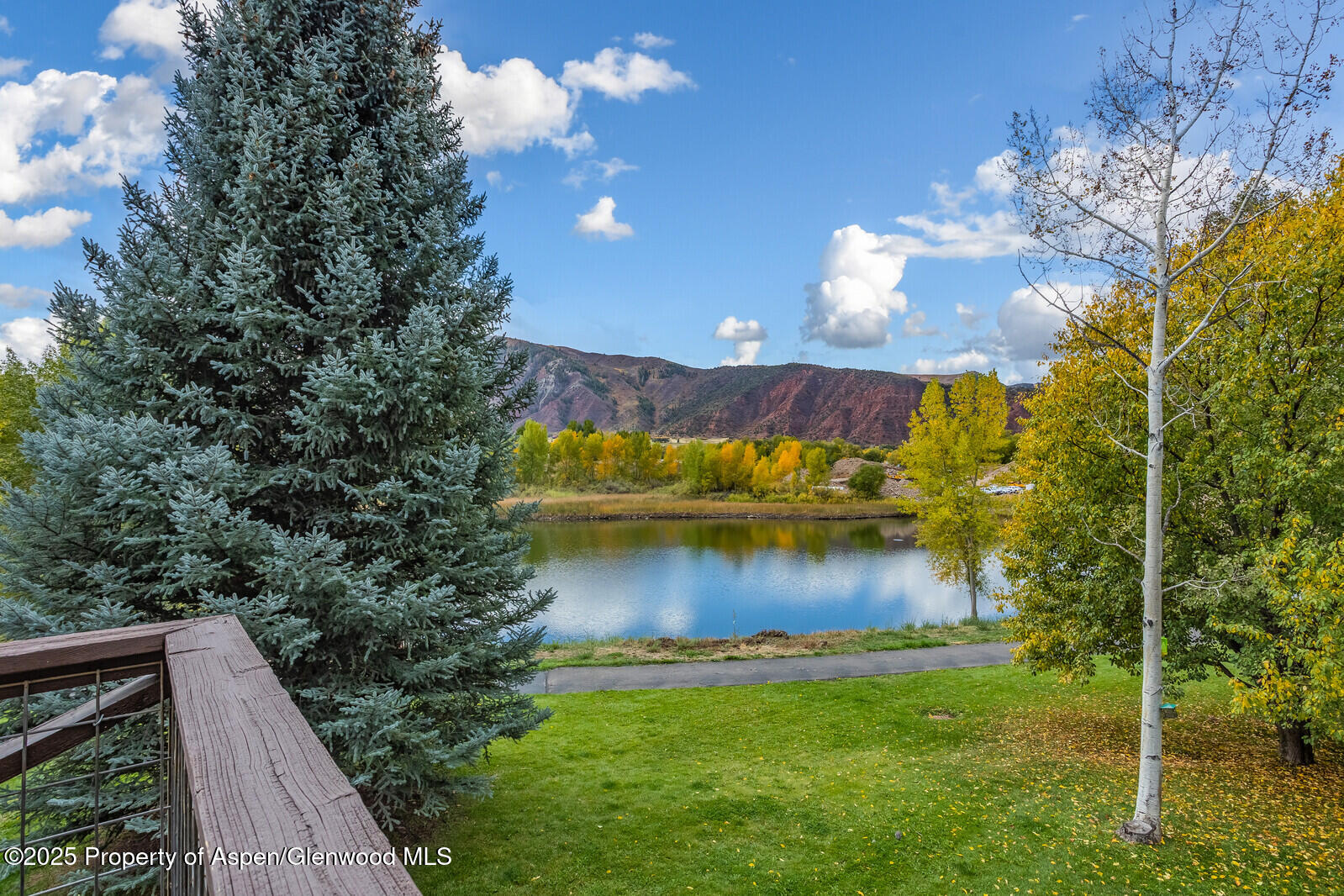 113 Lakeside Court Basalt, CO 81621 - Photo 29 of 39 a view of a wooden bridge
