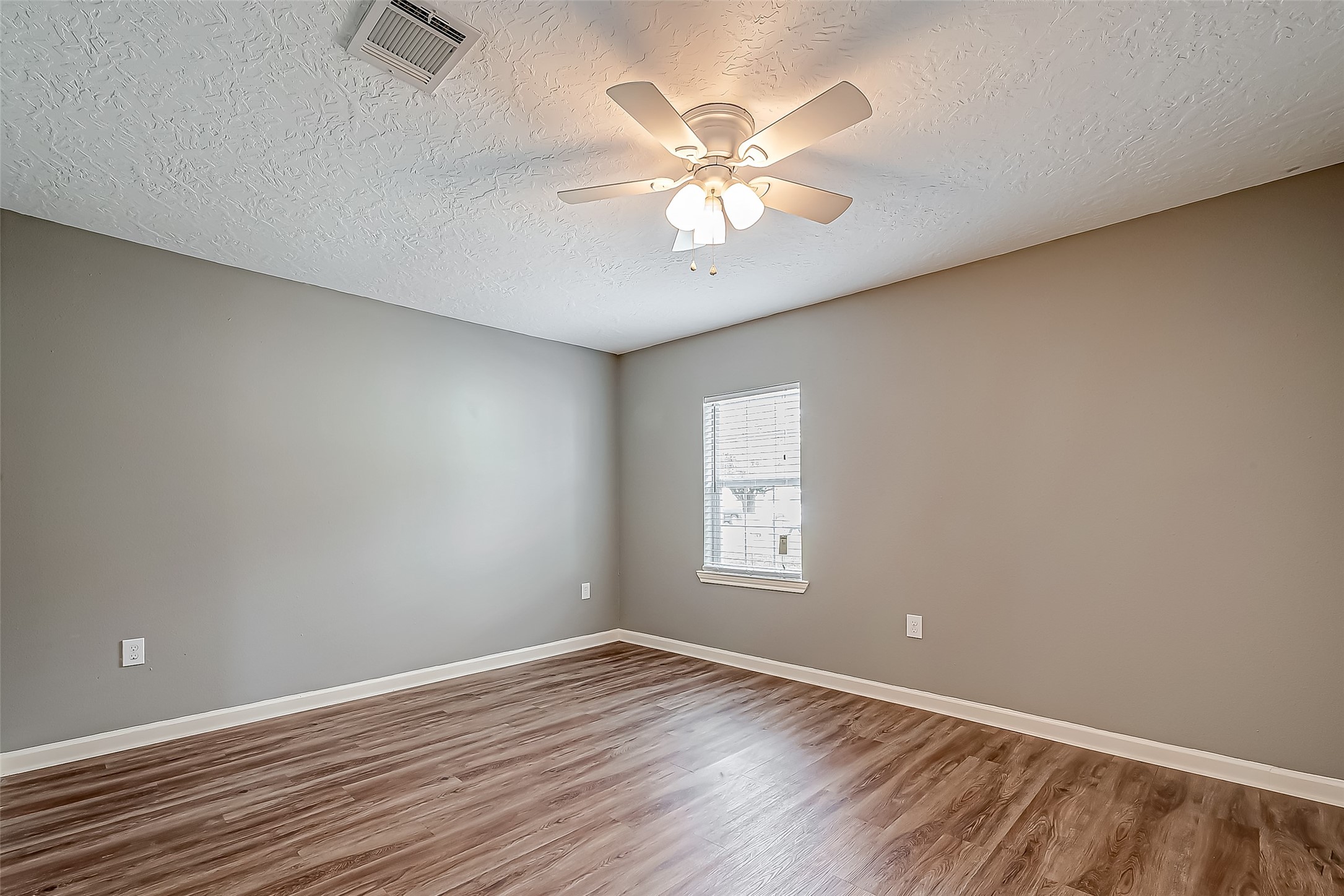 1513 George Street Rosenberg, TX 77471 - Photo 27 of 36 Gallery Image 27