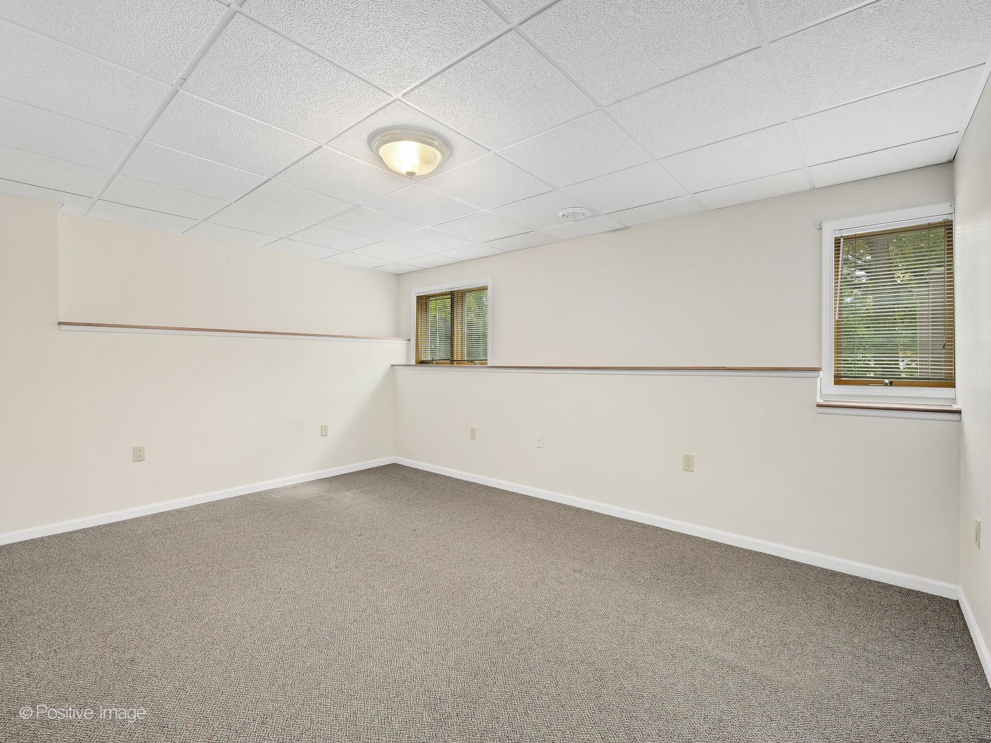 1332 Arbor Drive Lemont, IL 60439 - Photo 24 of 31 an empty room with a empty space