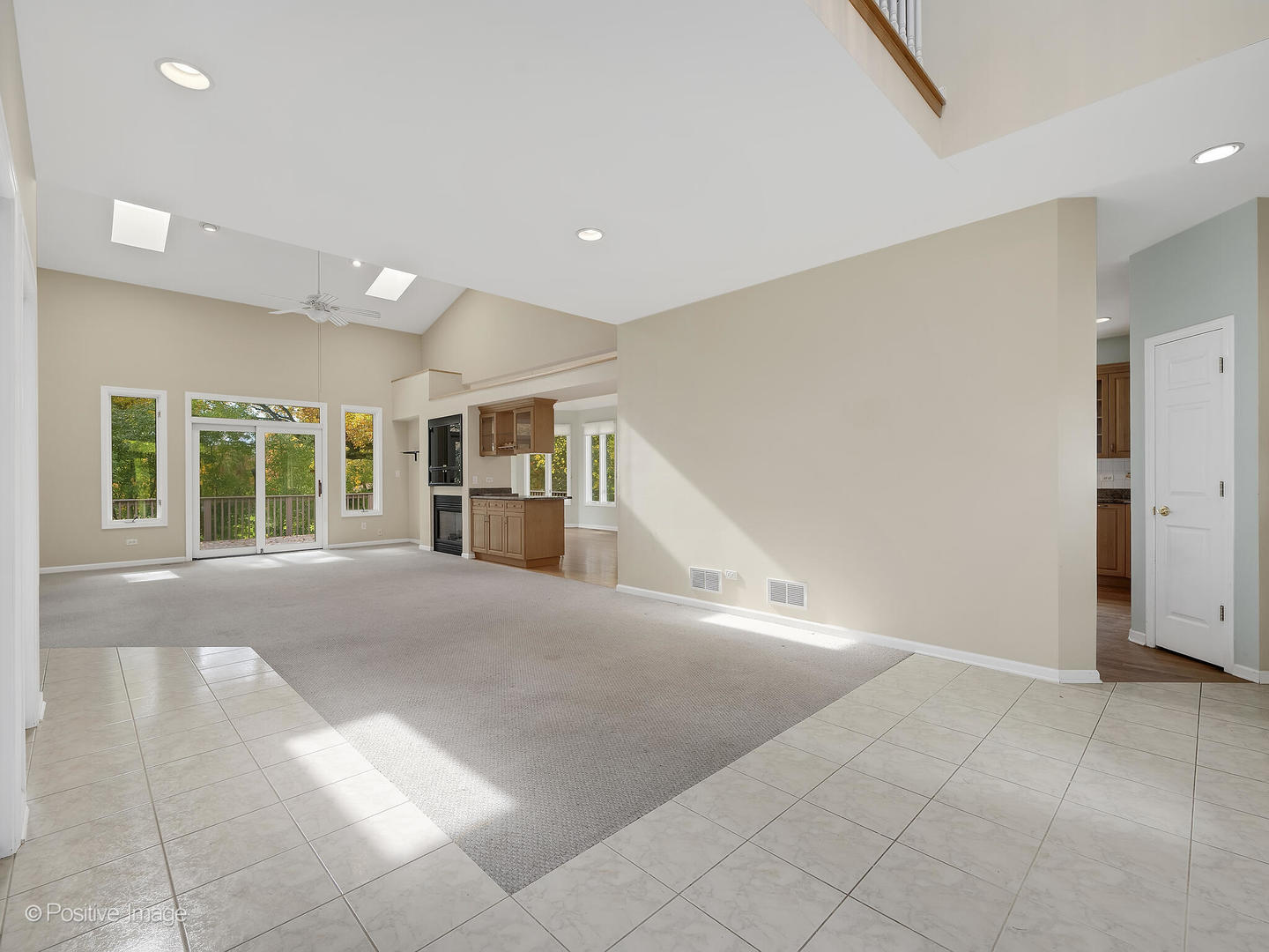 1332 Arbor Drive Lemont, IL 60439 - Photo 4 of 31 a view of livingroom with hardwood