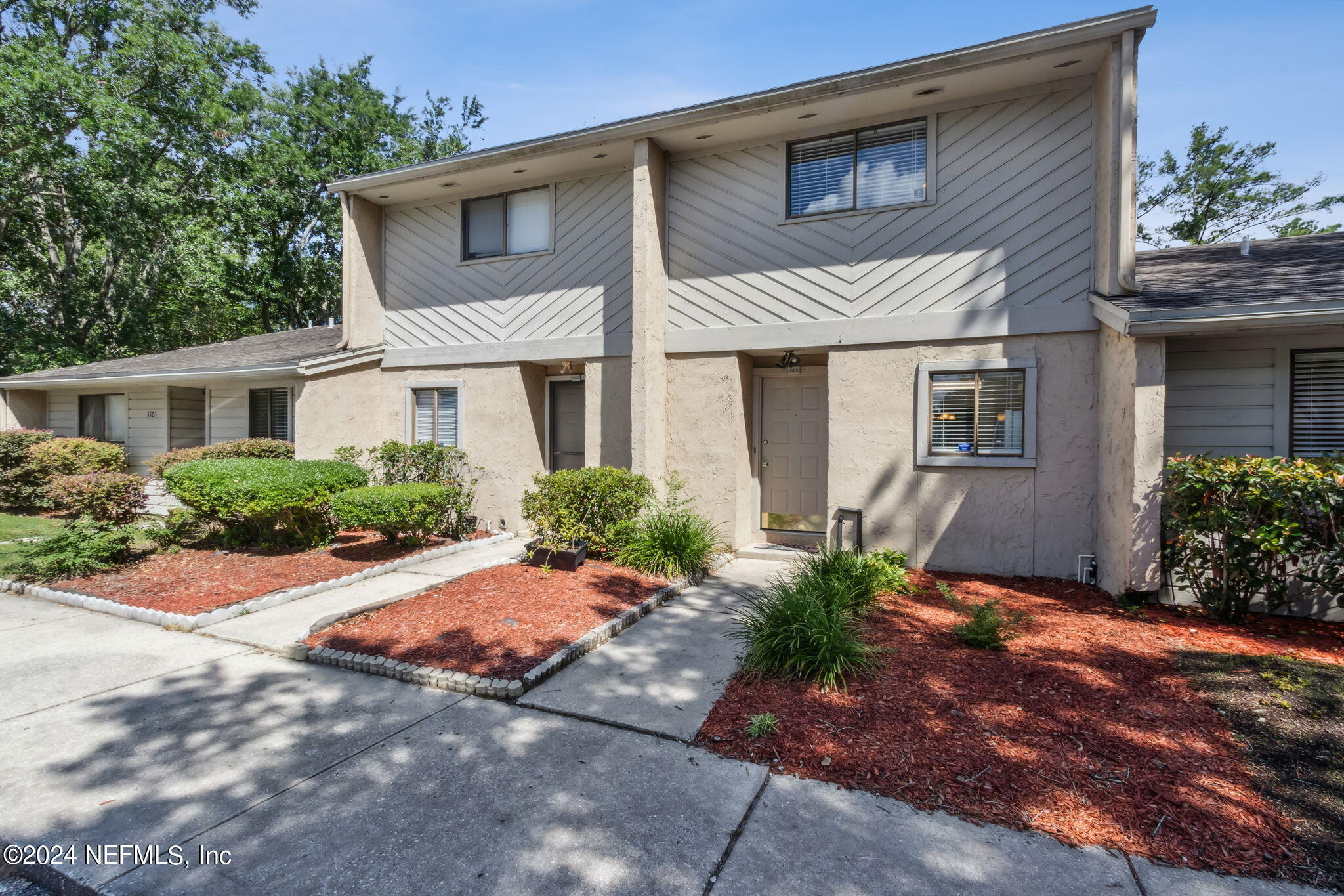 3801 Crown Point Road, Unit 1103 Jacksonville, FL 32257 - Photo 3 of 44 Front Right