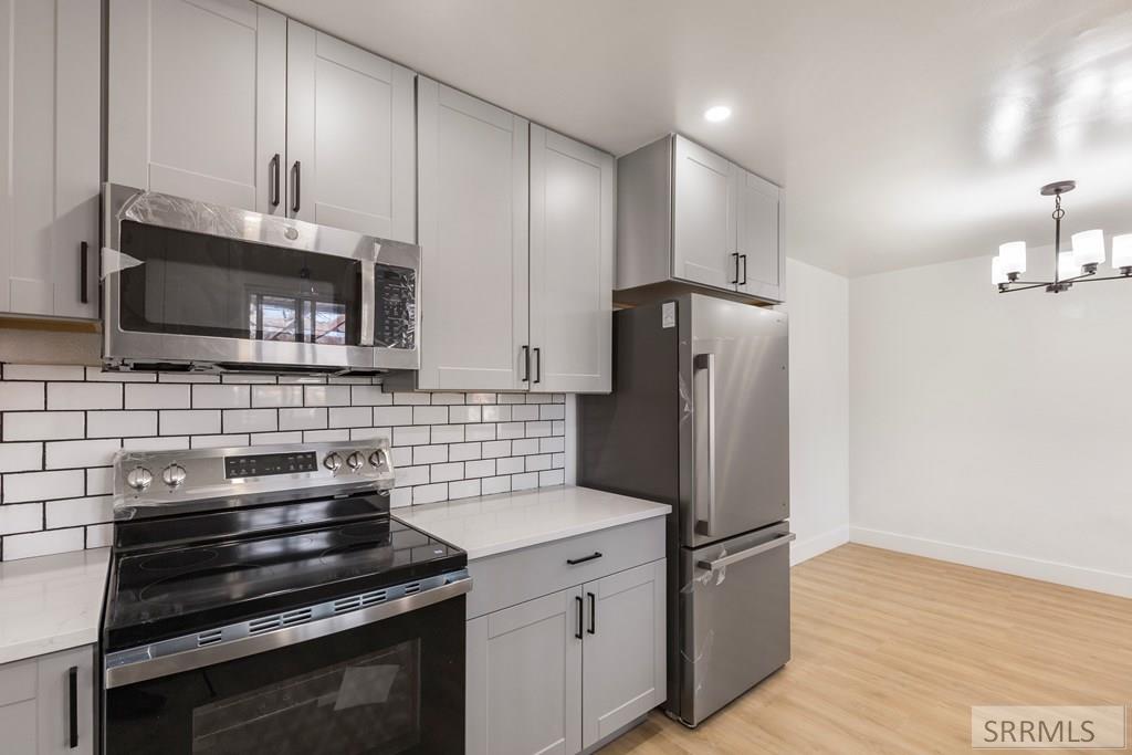 1554 Beverly Road Idaho Falls, ID 83402 - Photo 14 of 50 Kitchen