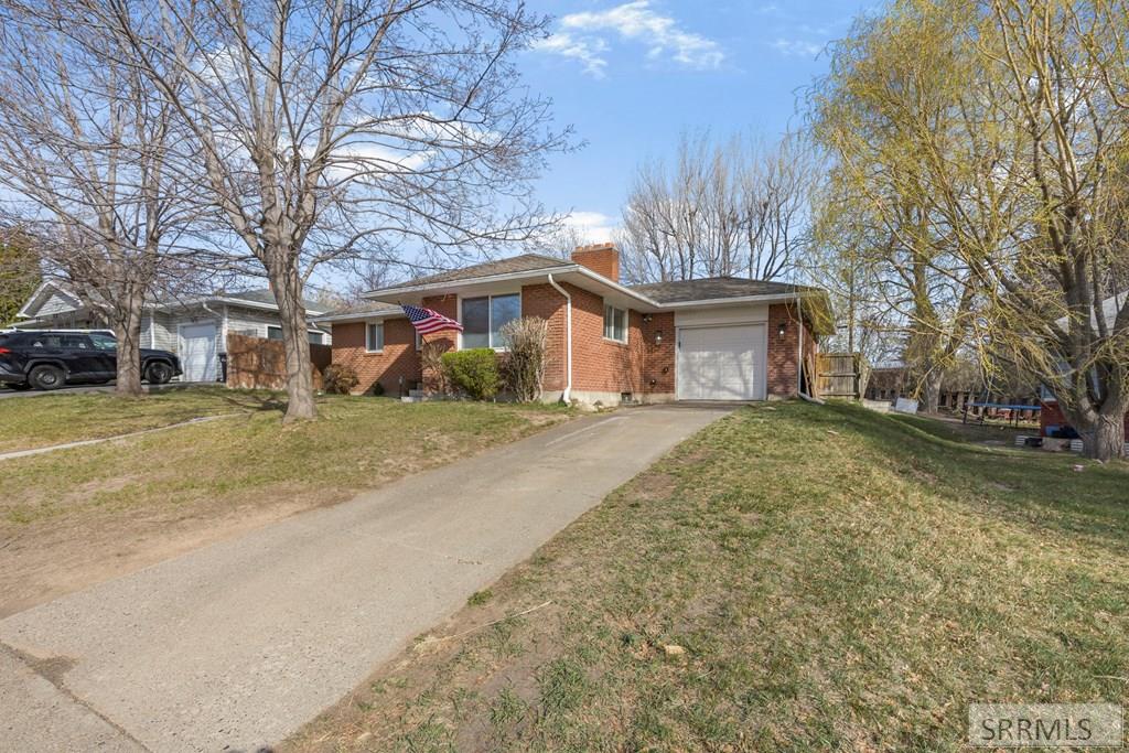 1554 Beverly Road Idaho Falls, ID 83402 - Photo 3 of 50 Front Exterior