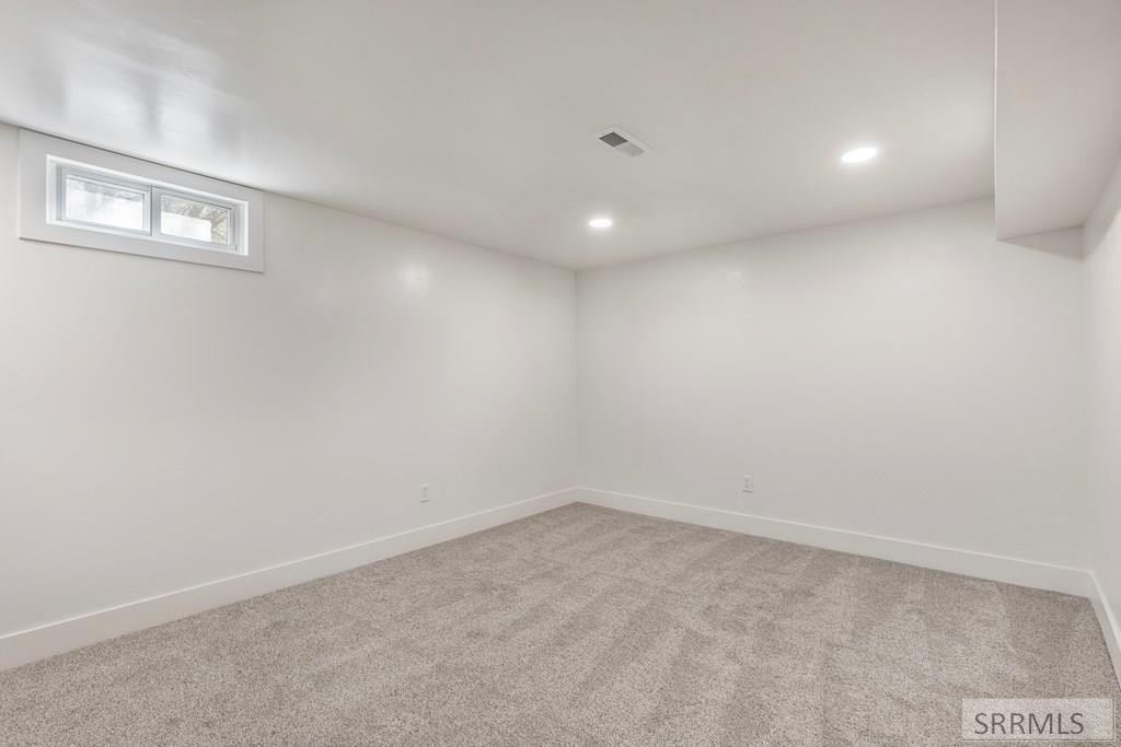 1554 Beverly Road Idaho Falls, ID 83402 - Photo 32 of 50 Basement Family Room
