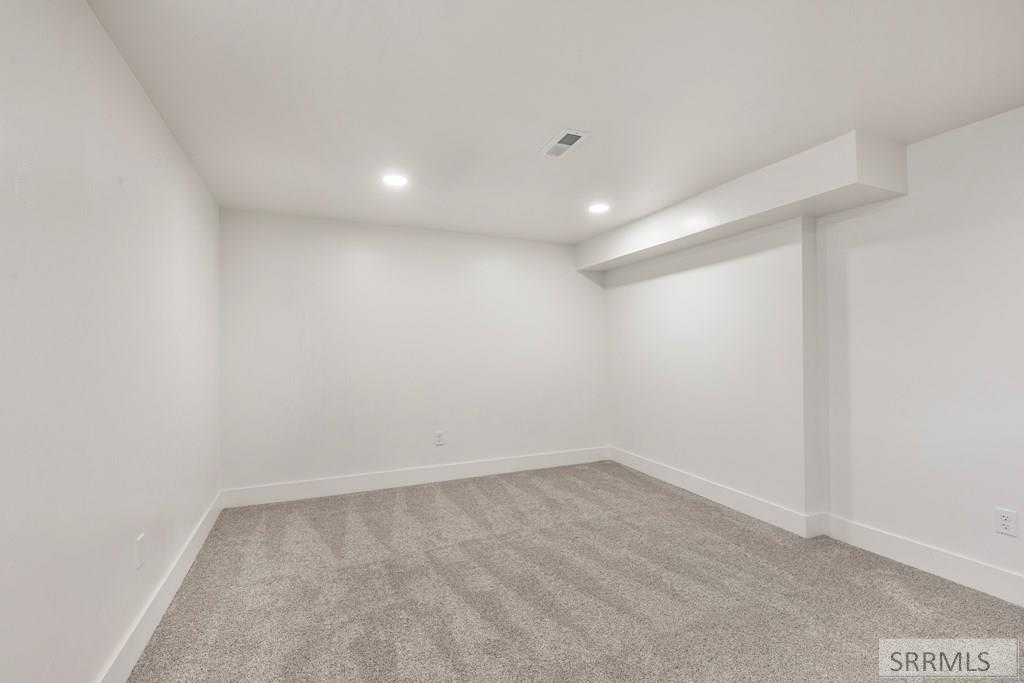 1554 Beverly Road Idaho Falls, ID 83402 - Photo 33 of 50 Basement Family Room