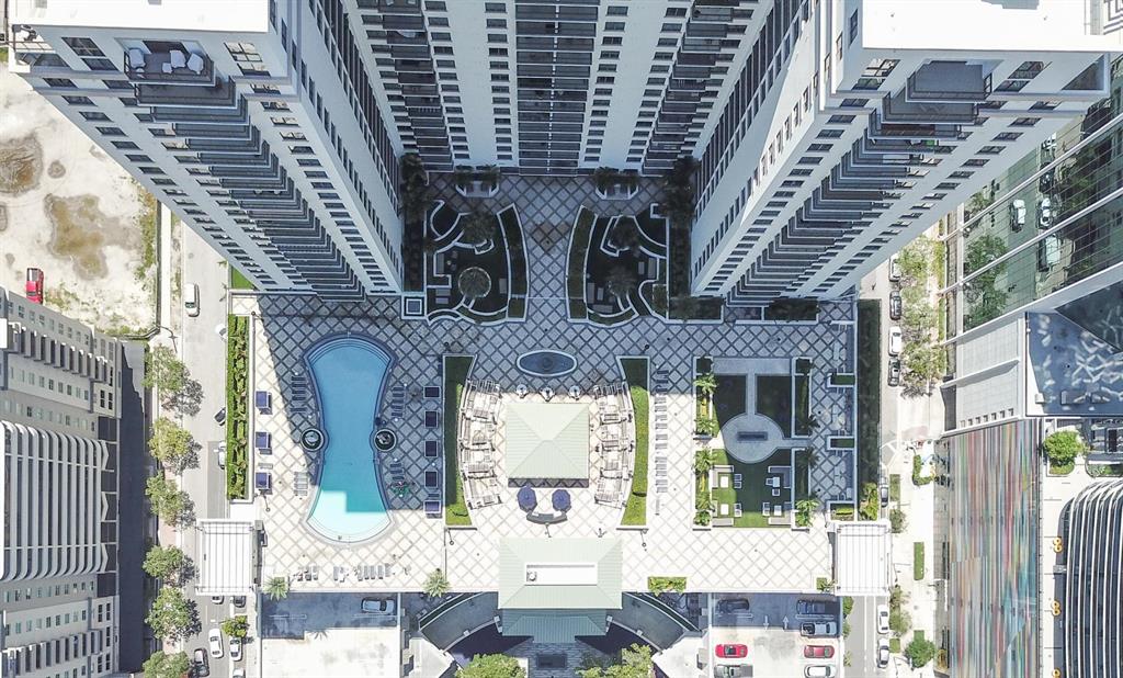 999 Southwest 1st Avenue, Unit 2913 Miami, FL 33130 - Photo 3 of 36 a view of entryway with a brick wall