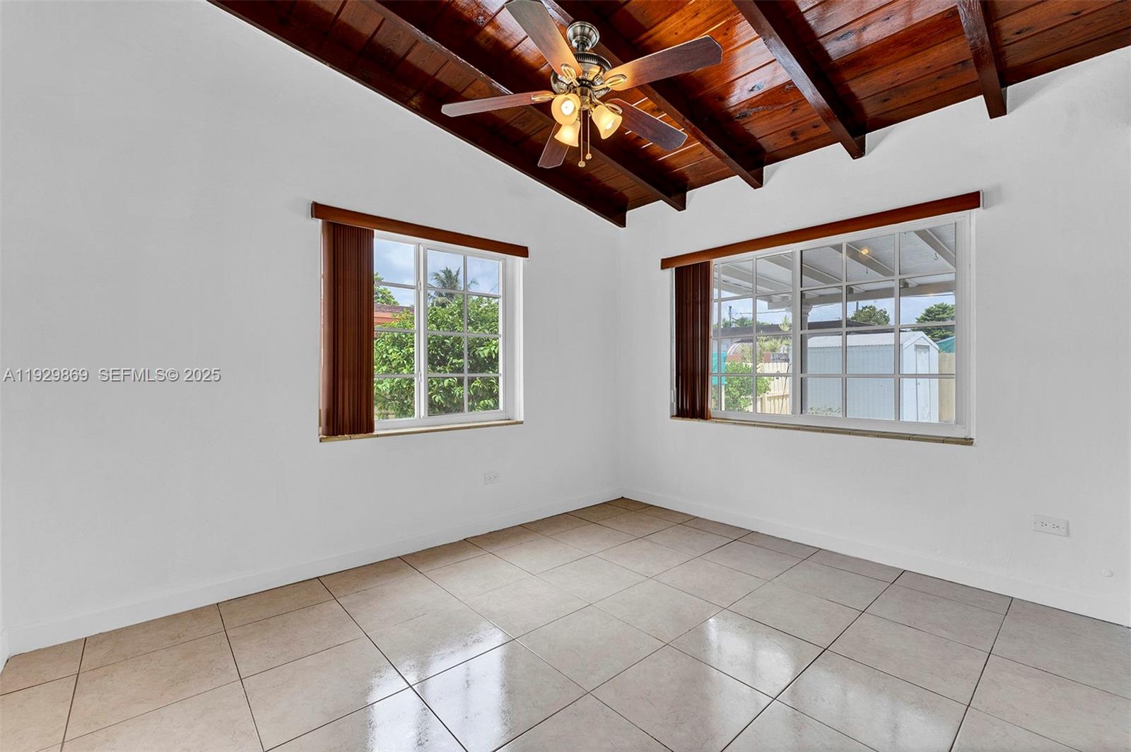 361 Southeast 6th Avenue, Unit 1 Hialeah, FL 33010 - Photo 20 of 43