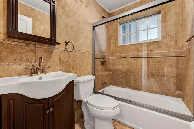 $3,000 | 361 Southeast 6th Avenue, Unit 1, Hialeah, FL 33010