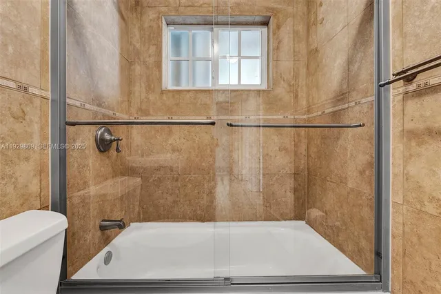 $3,000 | 361 Southeast 6th Avenue, Unit 1, Hialeah, FL 33010