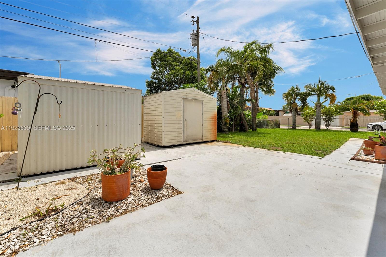 361 Southeast 6th Avenue, Unit 1 Hialeah, FL 33010 - Photo 37 of 43