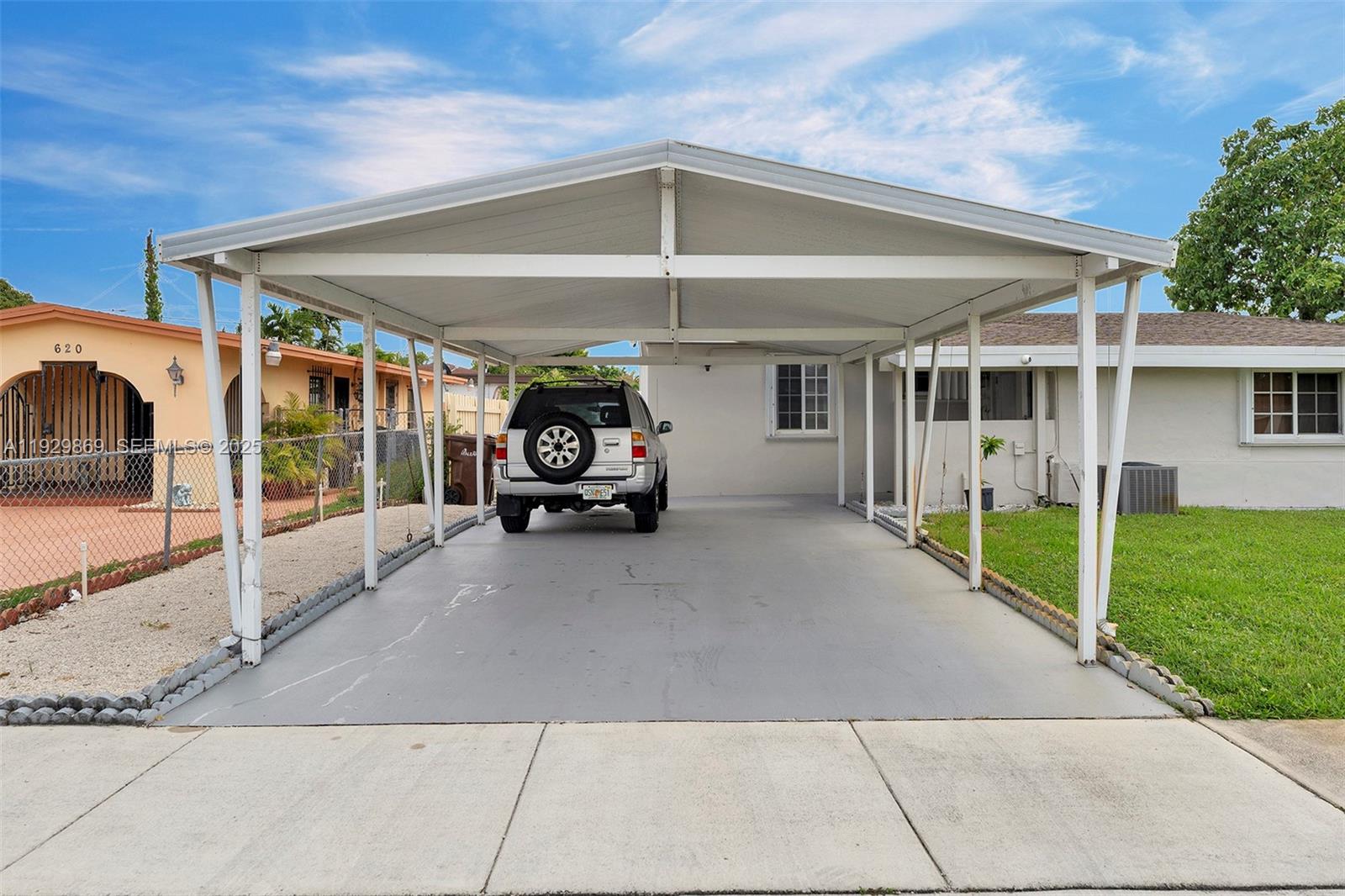 361 Southeast 6th Avenue, Unit 1 Hialeah, FL 33010 - Photo 38 of 43