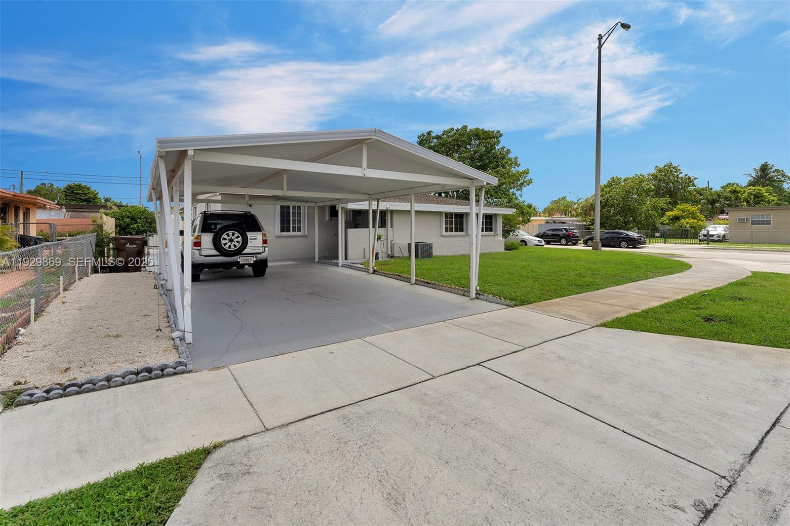 361 Southeast 6th Avenue, Unit 1 Hialeah, FL 33010 - Photo 39 of 43