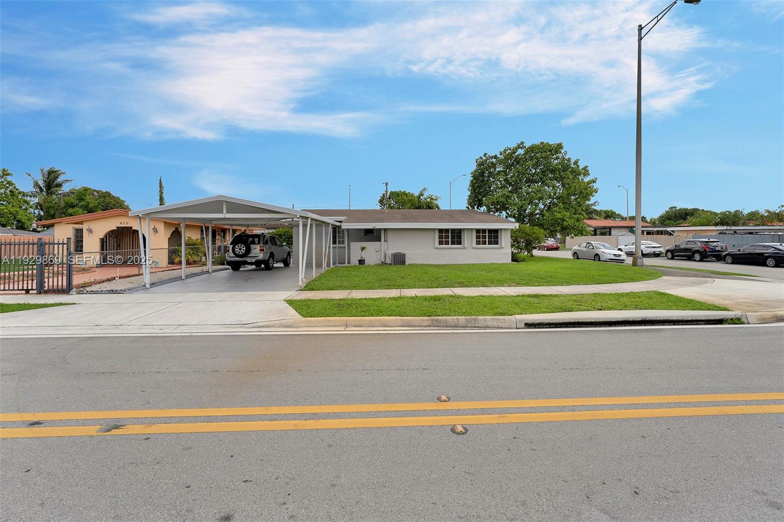 361 Southeast 6th Avenue, Unit 1 Hialeah, FL 33010 - Photo 41 of 43