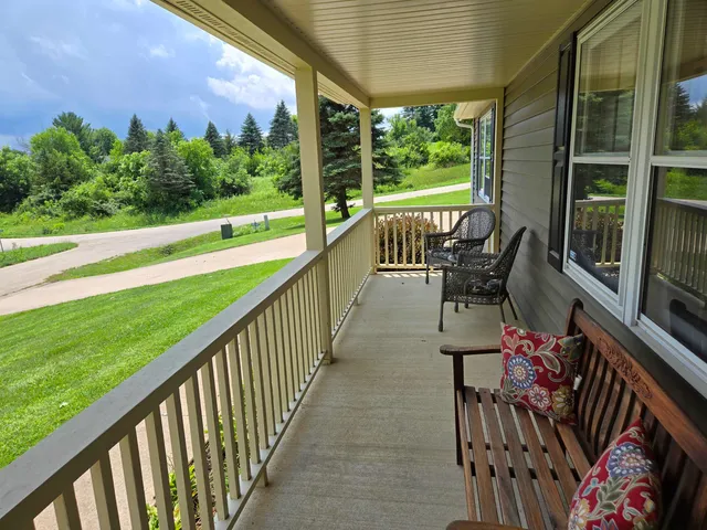 $389,900 | 1-a49 Blackhawk Lane, Apple River, IL 61001