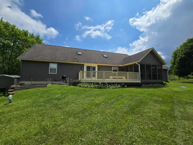$389,900 | 1-a49 Blackhawk Lane, Apple River, IL 61001