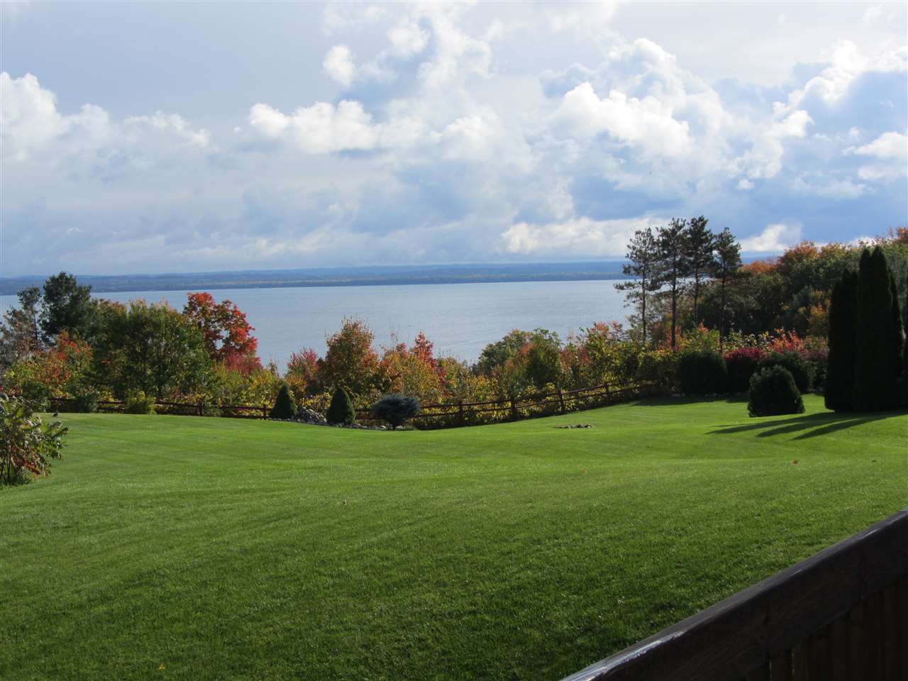 3897 Smokey Ridge Road Traverse City, MI 49686 - Photo 9 of 57 1799007-8.JPG