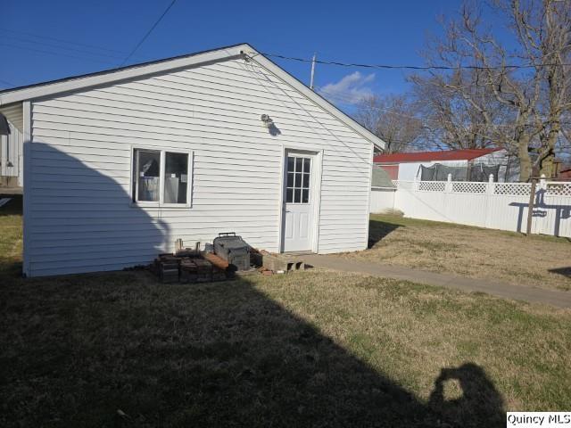 81 West 3rd Street Dallas City, IL 62330 - Photo 22 of 24