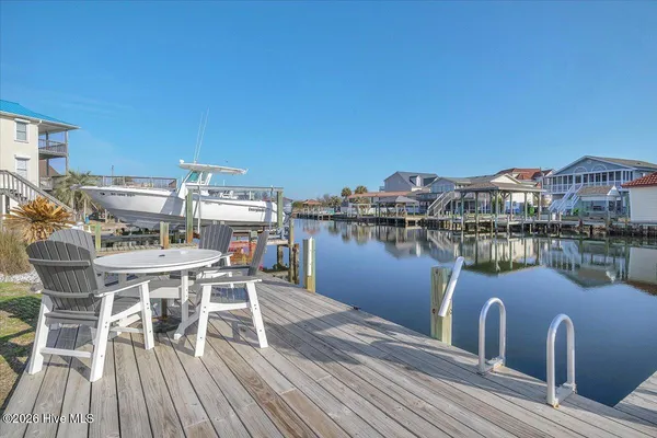 $925,000 | 6114 6th Street, Surf City, NC 28445