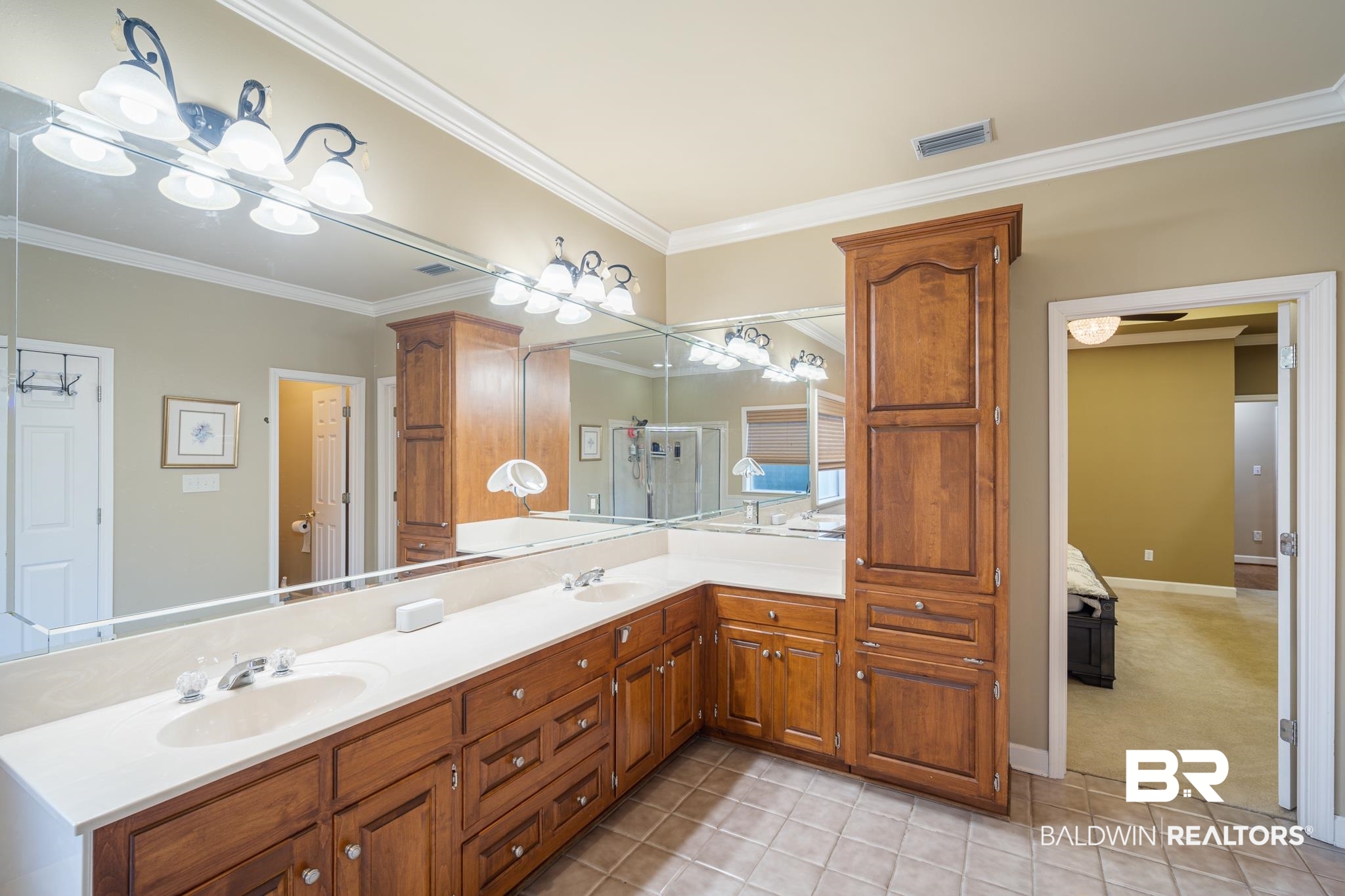 5901 Sutton Trace Court Mobile, AL 36609 - Photo 28 of 36 Huge master bath