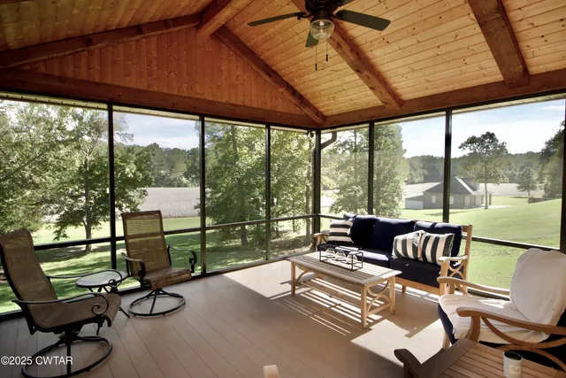 $750,000 | 15 Morris Moore Drive, Humboldt, TN 38343