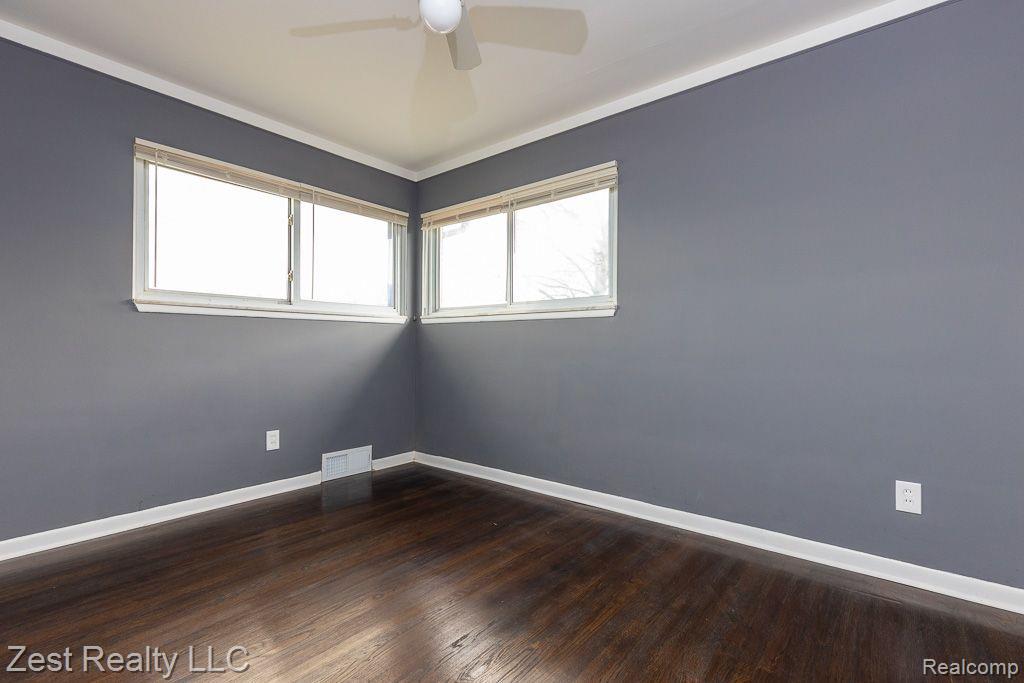 16525 East Eight Mile Road Eastpointe, MI 48021 - Photo 9 of 27 Gallery Image 9