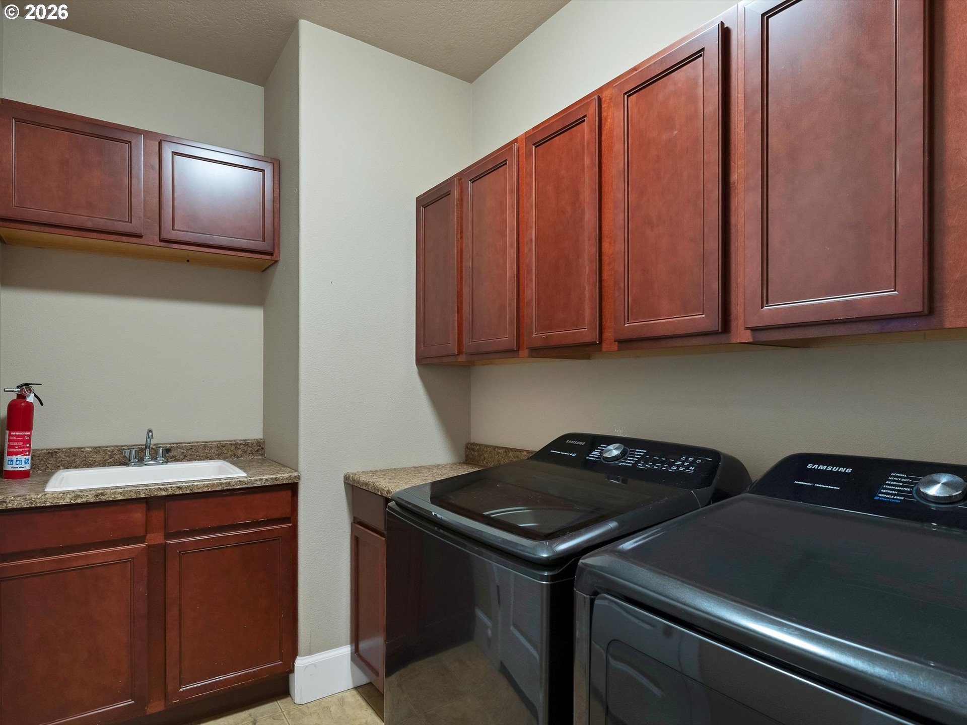 1306 Frontier Street Silverton, OR 97381 - Photo 27 of 46