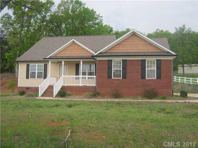 320 Robinson Road Gastonia, NC 28056 - Photo 1 of 2 Gallery Image 1