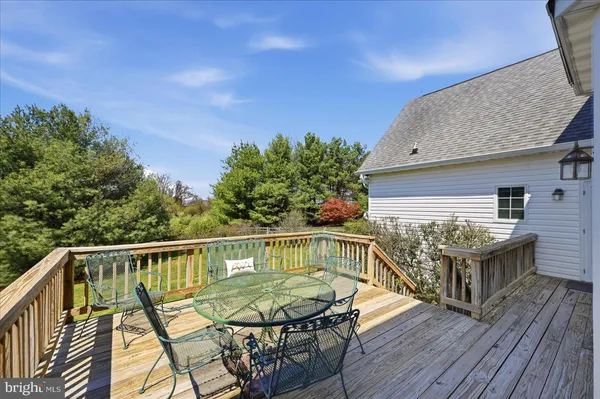 $1,249,000 | 12282 Enfield Lane, Lovettsville, VA 20180