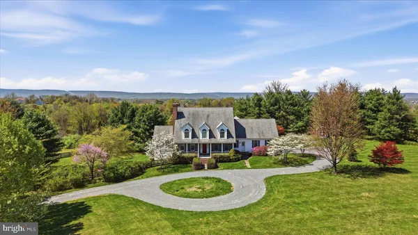 $1,249,000 | 12282 Enfield Lane, Lovettsville, VA 20180
