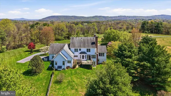 $1,249,000 | 12282 Enfield Lane, Lovettsville, VA 20180