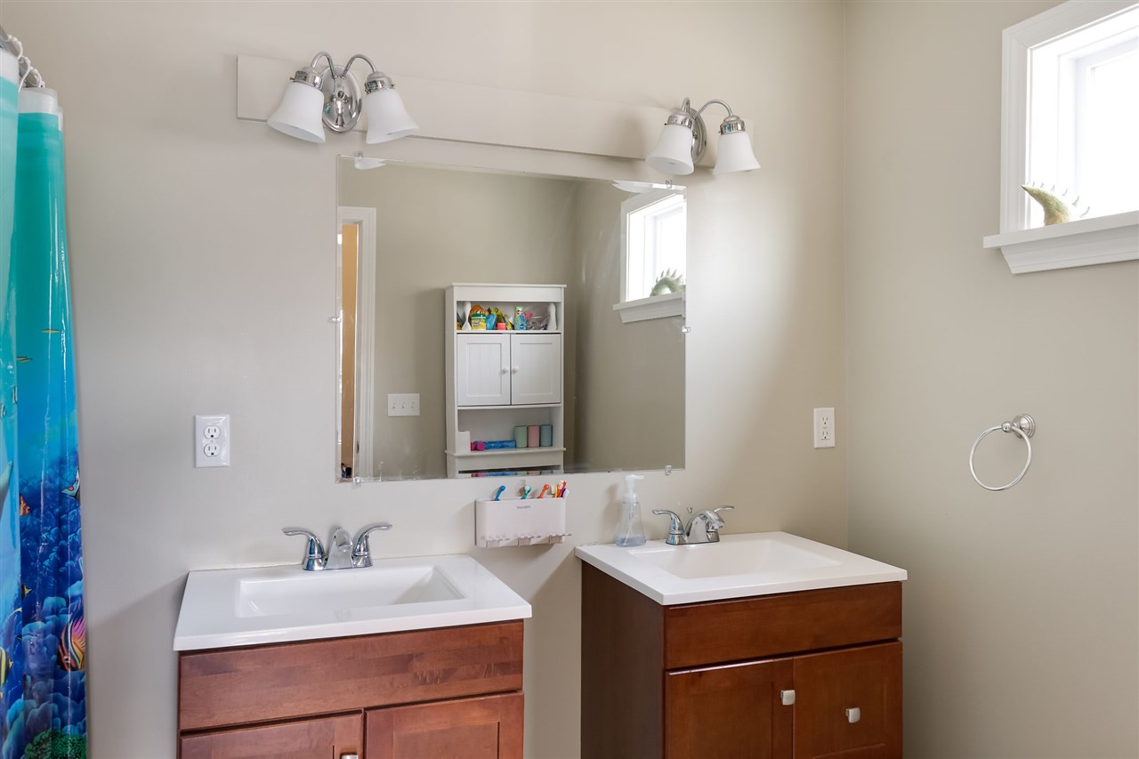 61 Winter Street Exeter, NH 03833 - Photo 27 of 33