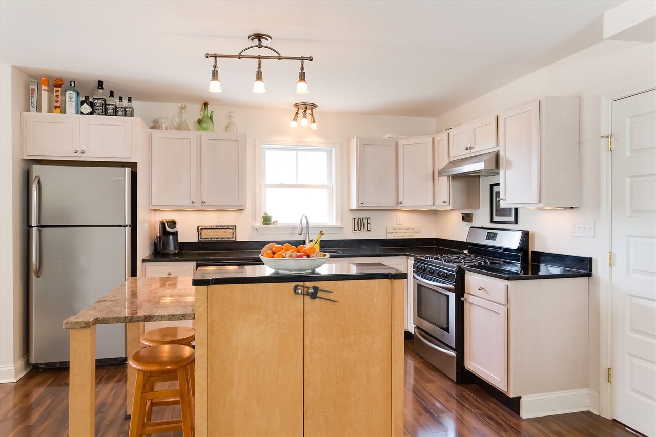 61 Winter Street Exeter, NH 03833 - Photo 8 of 33