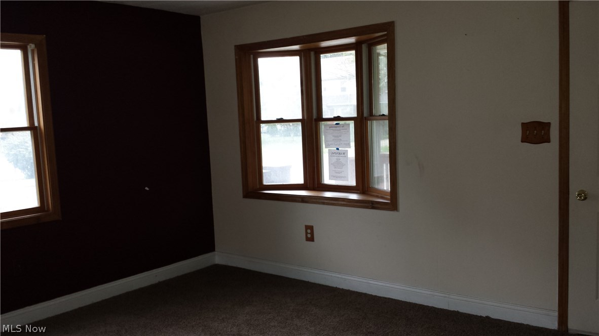 964 Brittain Road Akron, OH 44305 - Photo 2 of 12 Gallery Image 2