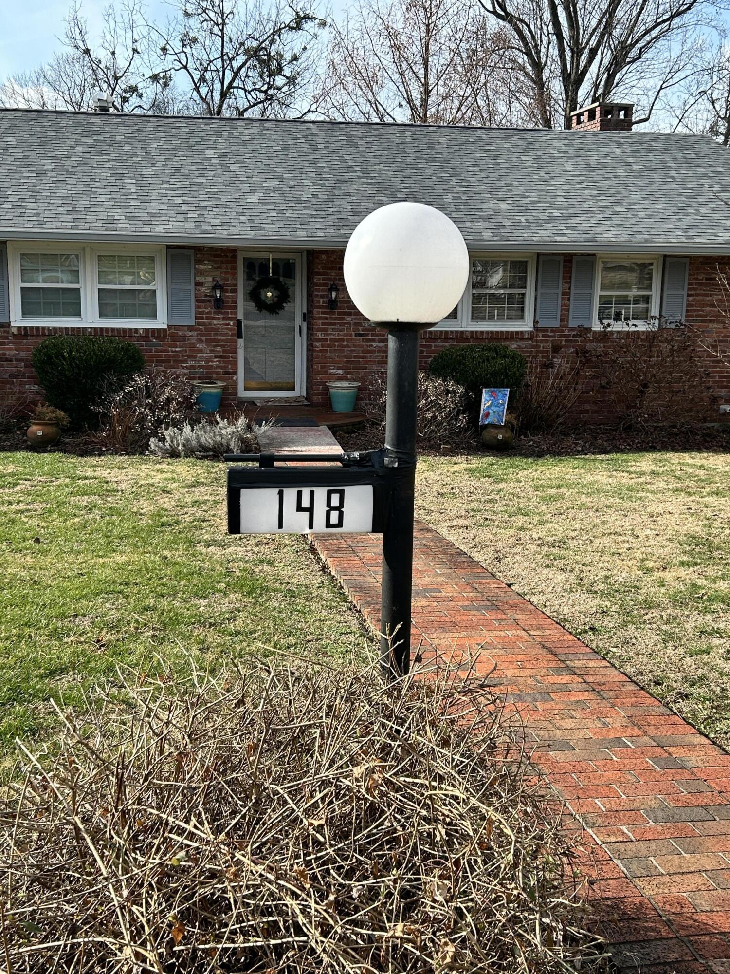 148 Westover Road Frankfort, KY 40601 - Photo 1 of 50 IMG_5967