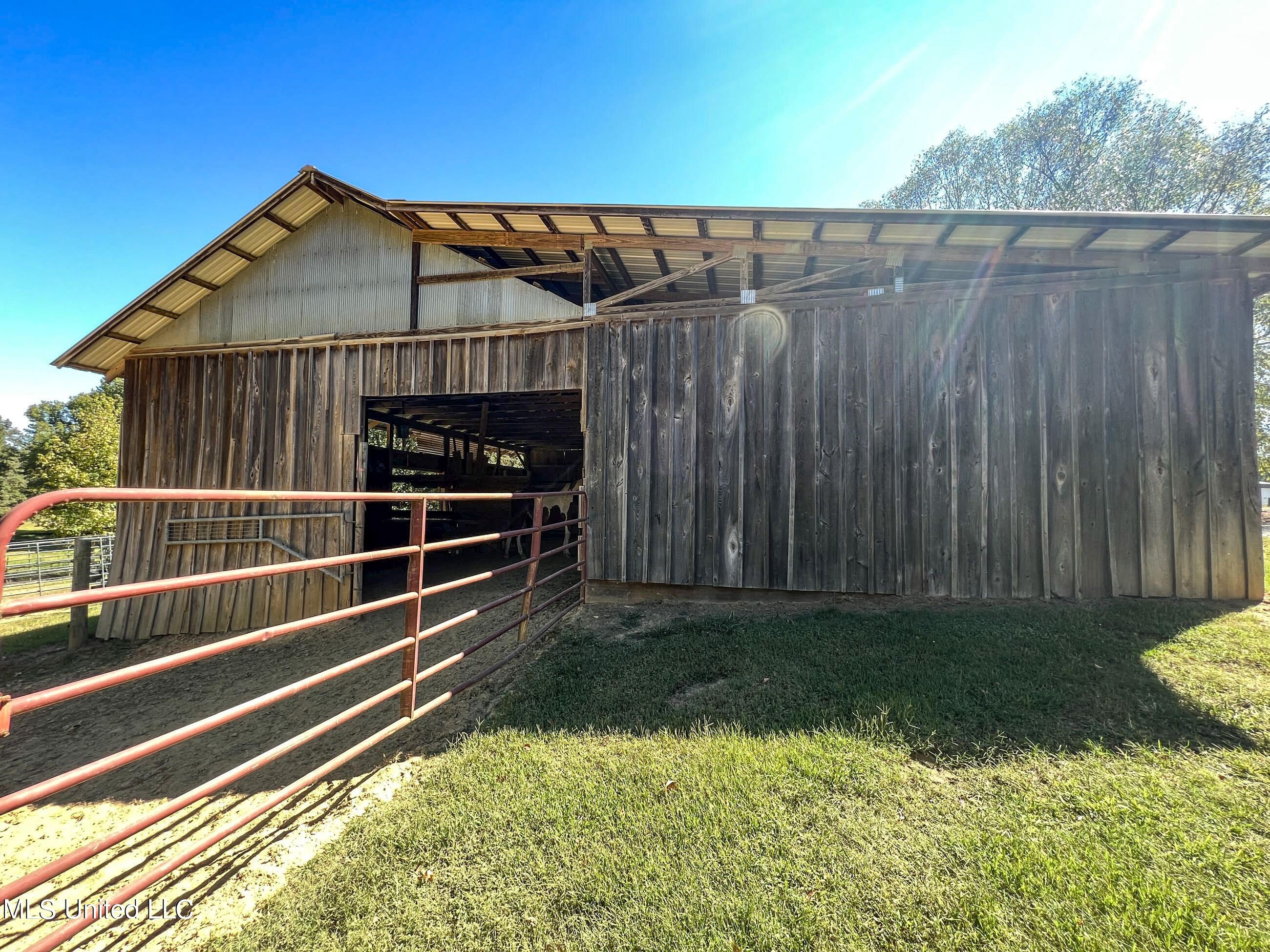 2433 John Branch Road Sardis, MS 38666 - Photo 63 of 172 2dvjb62